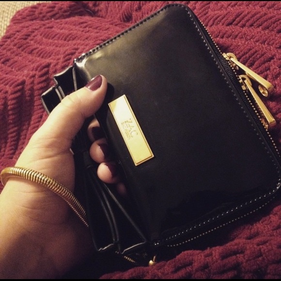 Meet your Posher, Lorin - Picture 2 of 2